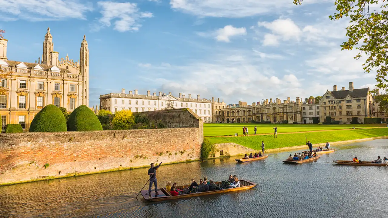 OXFORD AND CAMBRIDGE TOUR