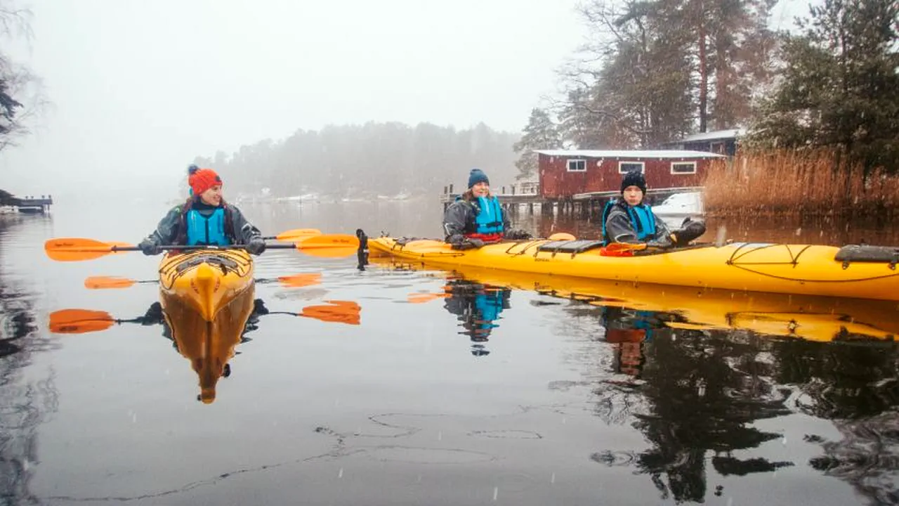 Kayak, Vika and sauna