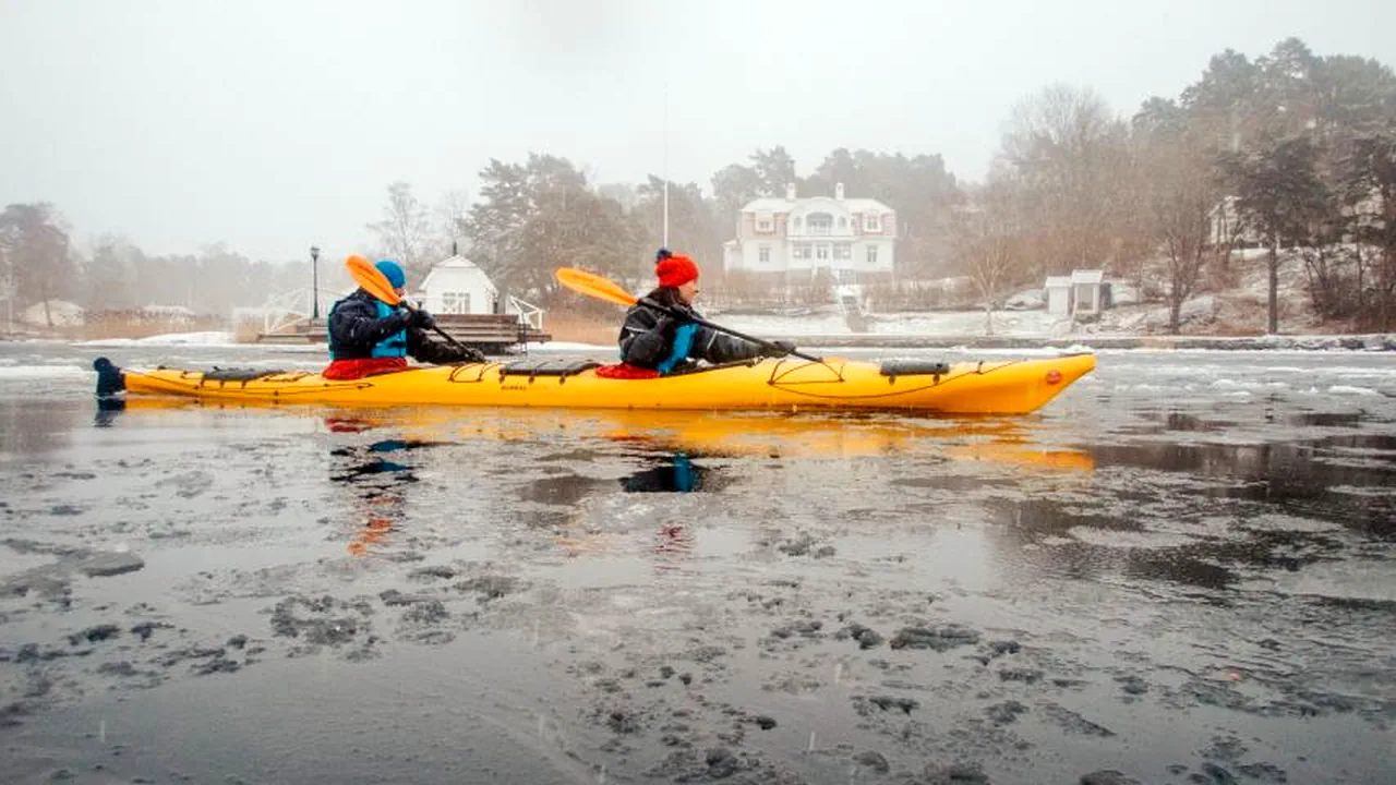 Kayak, Vika and sauna