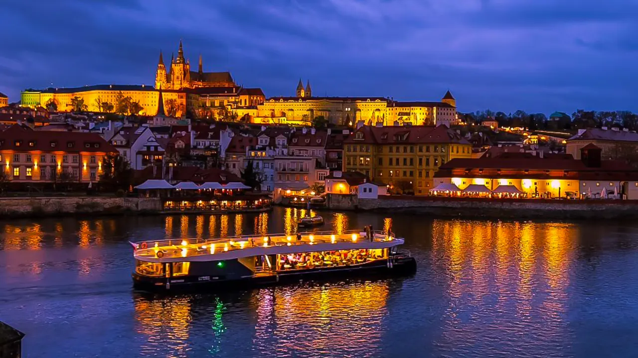 Prague 50-Minute Sightseeing Evening Cruise