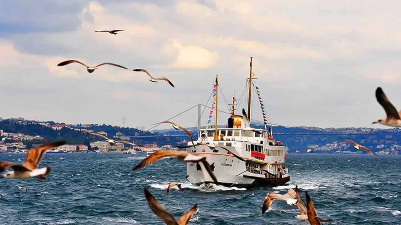 Tour with Bosphorus Cruise & Spice Market