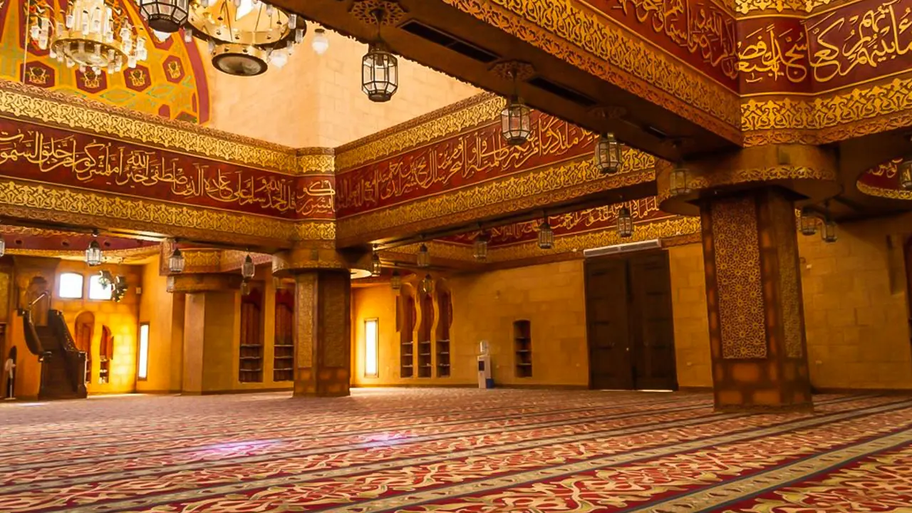 مسجد الصحابة وخليج نعمة