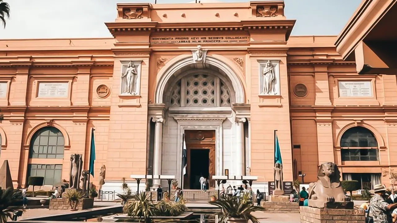 جولة فى المتحف المصري ، القاهرة القديمة