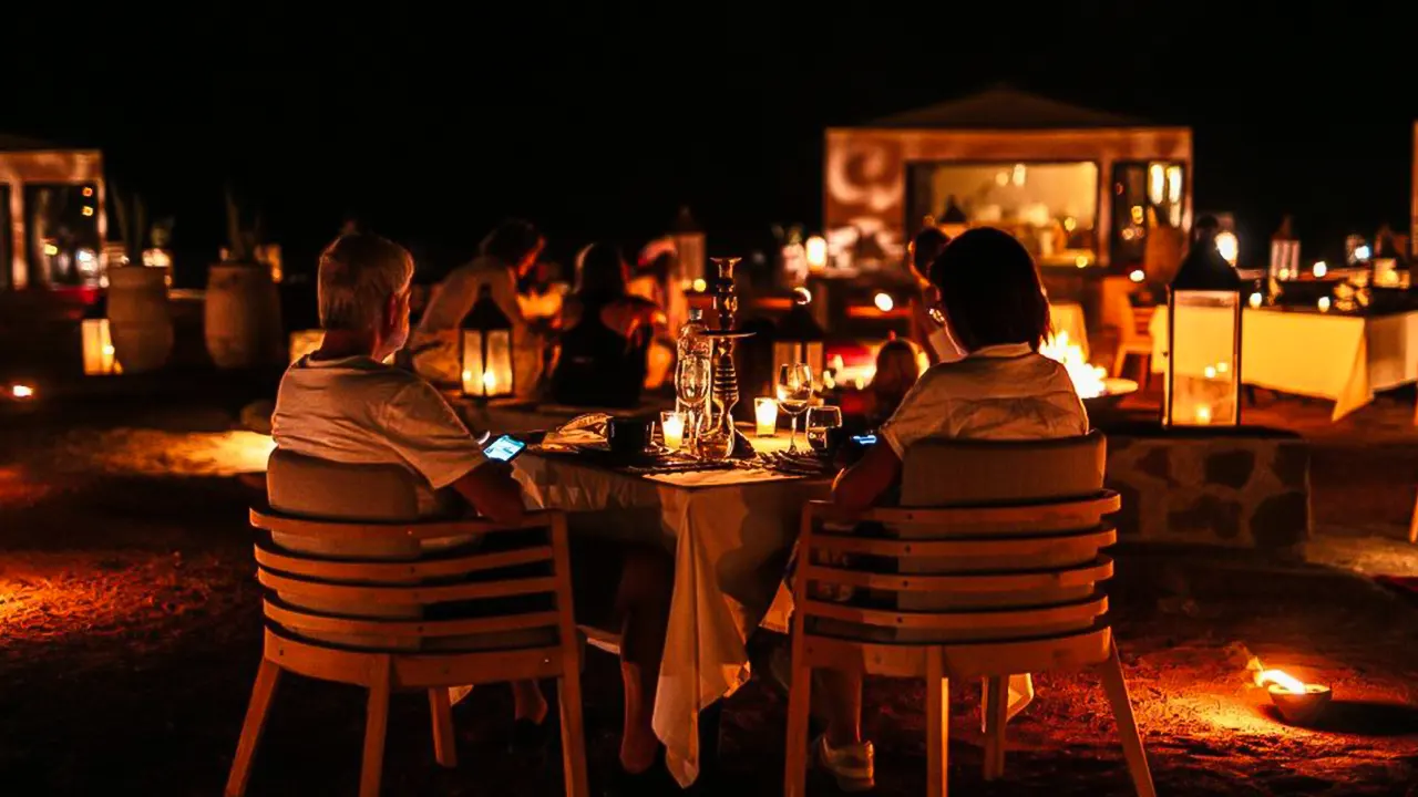 عشاء أغافاي الصحراوي مع ركوب الجمال عند  الغروب