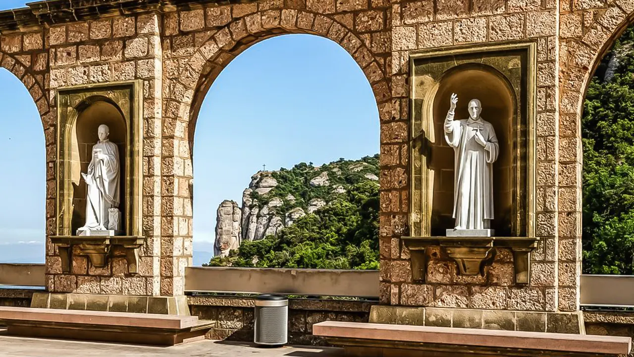 Montserrat Tour