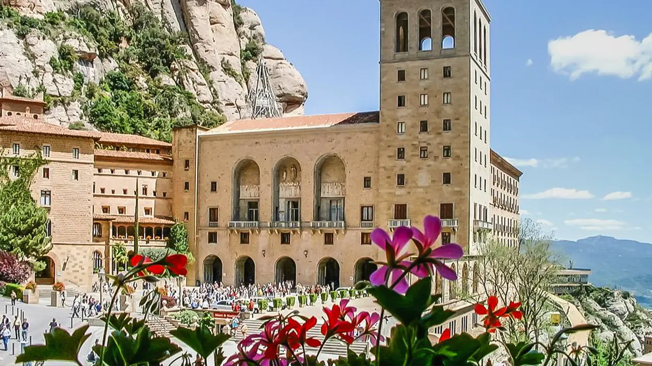 Montserrat Tour