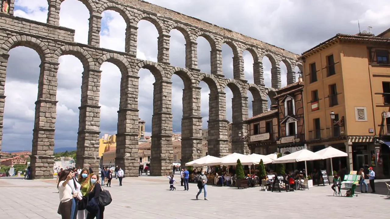 Avila and Segovia Day Trip with Tickets to Monuments