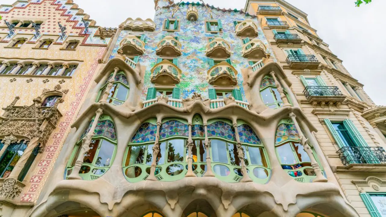 Casa Batlló Entry with Self-Audioguide Tour