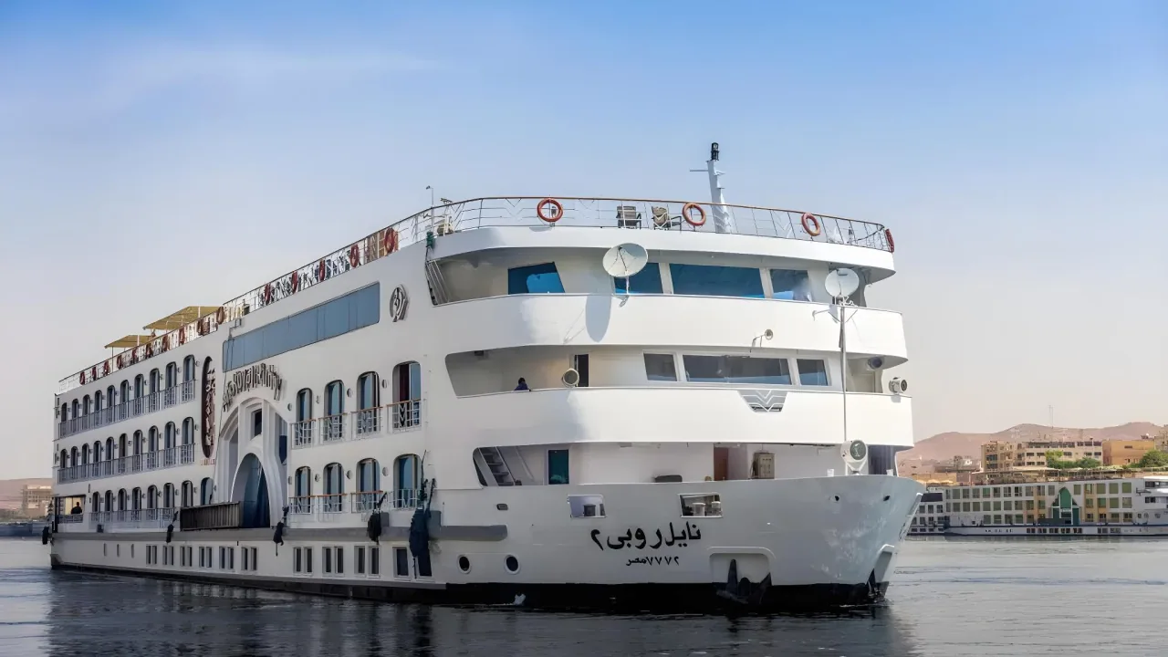 Royal Ruby | Cruise Trip