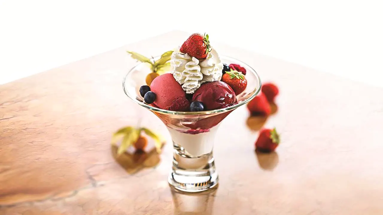 Favolosa Costa Favolosa: Luxurious cruise ship with elegant décor, comfortable cabins, and balconies. Offers premium services and modern amenities.