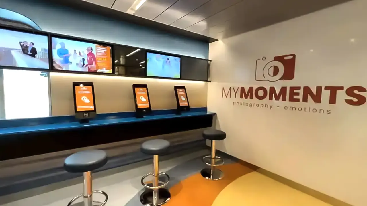 Favolosa Costa Favolosa: Luxurious cruise ship with elegant décor, comfortable cabins, and balconies. Offers premium services and modern amenities.