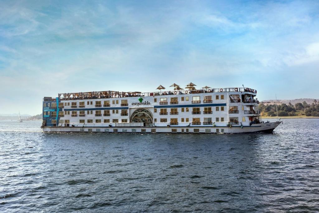 Esmeralda Embark on a luxurious journey aboard the "Esmeralda" cruise and enjoy elegant accommodations, exceptional services, and unforgettable tours between the landmarks of Luxor and Aswan.