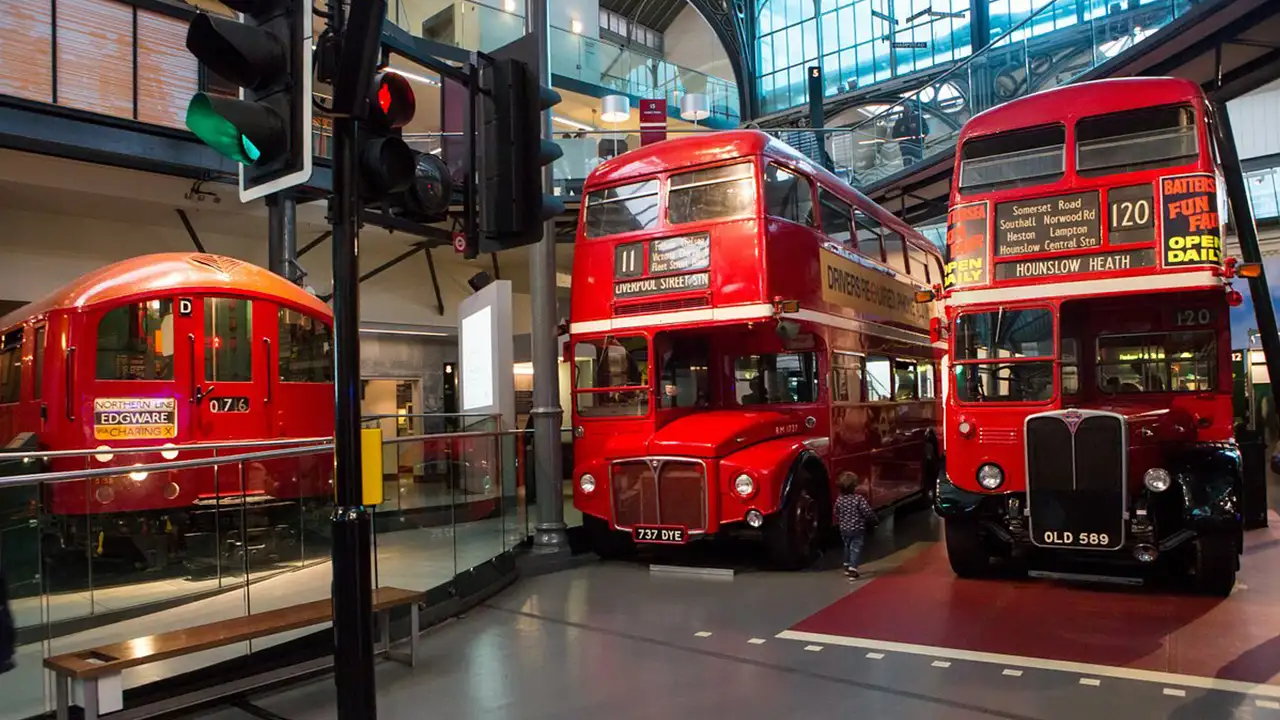 LONDON TRANSPORT MUSEUM