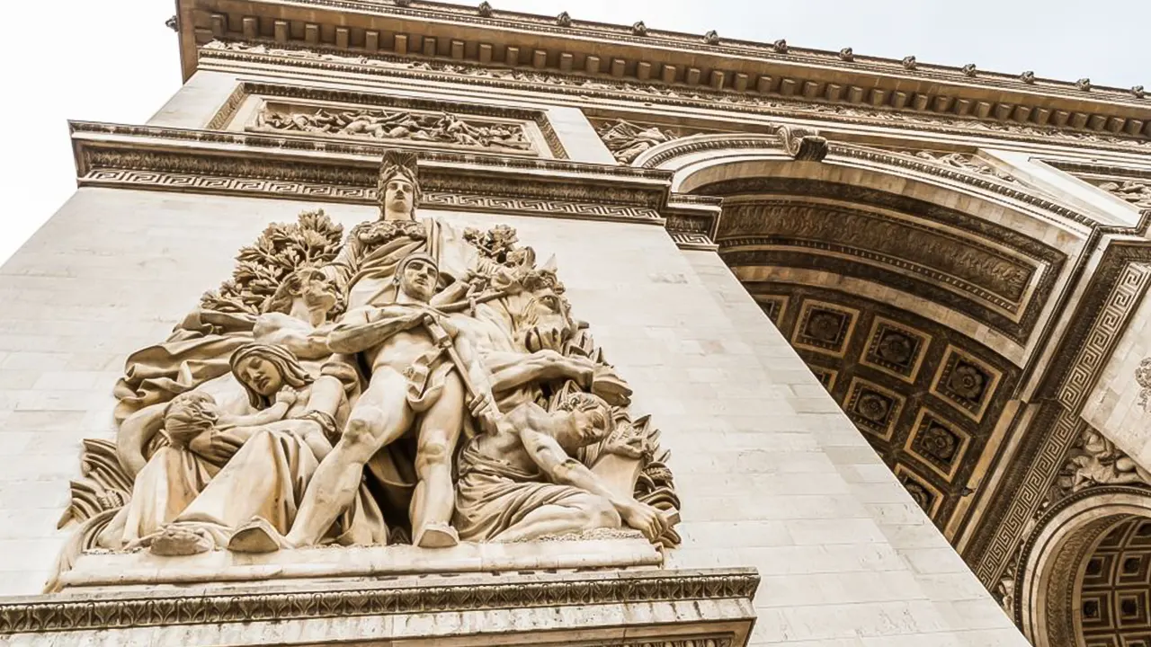 Arc de Triomphe Entry and Walking Tour