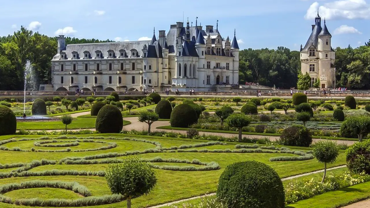 Loire Valley Chateaux Tour