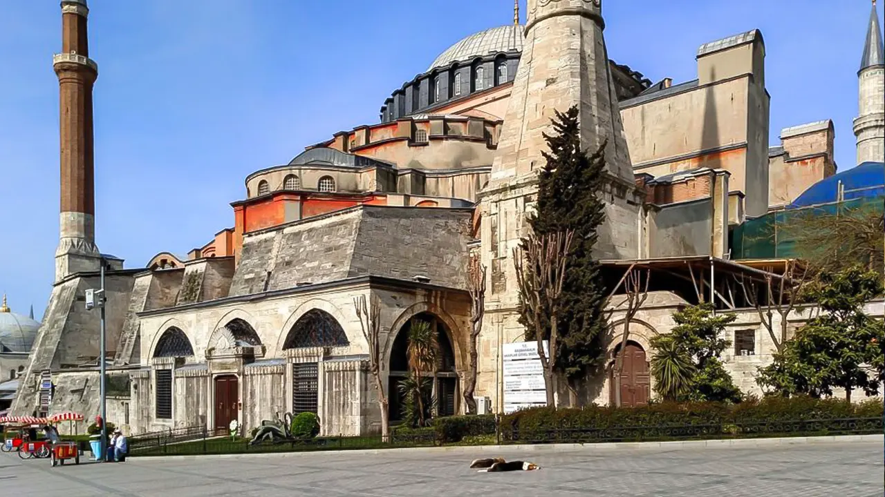 Blue Mosque & Hagia Sophia