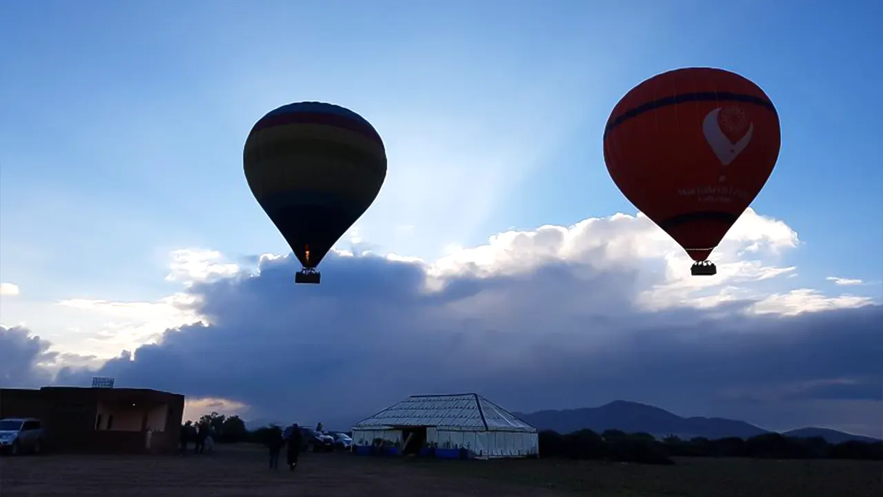 Hot Air Balloon Ride with Breakfast