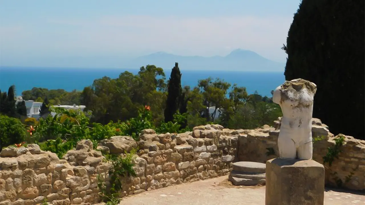 Guided bike tour of archaeological sites