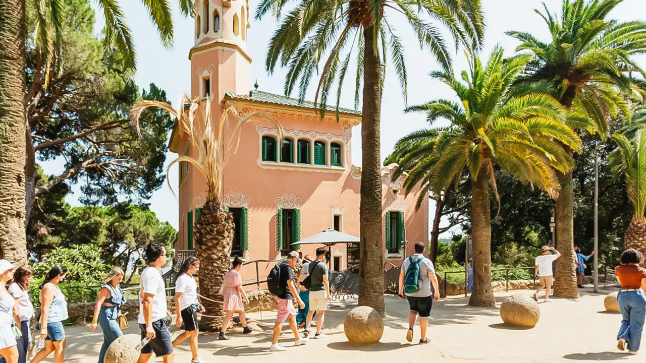 Park Güell Skip-the-Line Ticket and Guided Tour