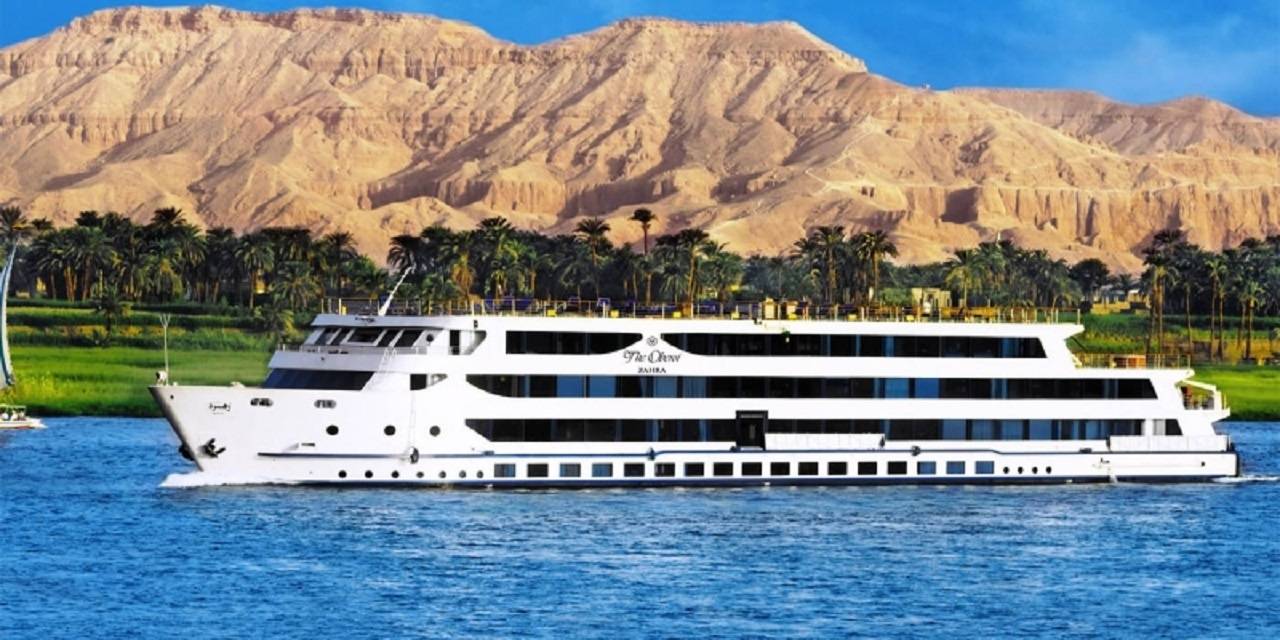 Amwaj Livingstone Cruise Trip